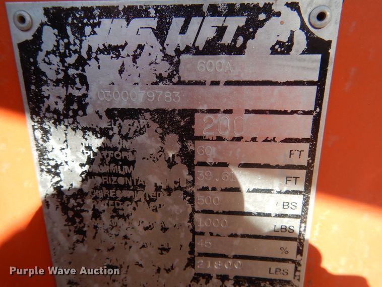 image for item FA9381 2005 JLG 600A  boom lift