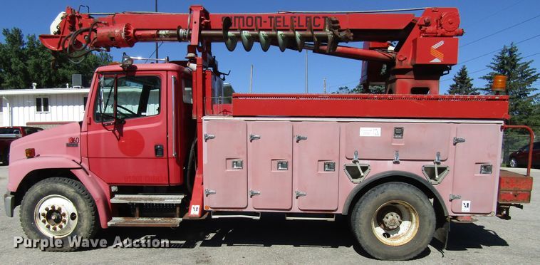 image for item FD9484 1996 Freightliner FL70  digger derrick truck