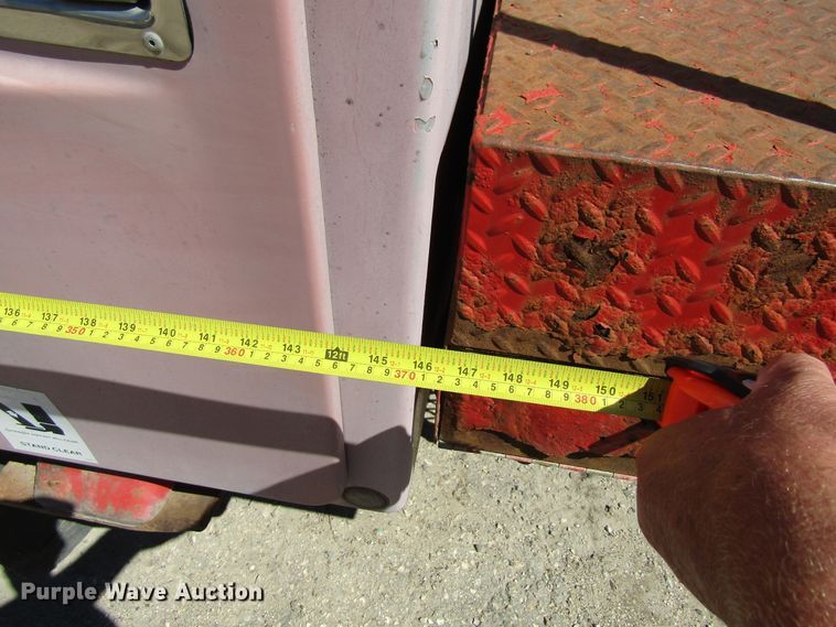 image for item FD9484 1996 Freightliner FL70  digger derrick truck