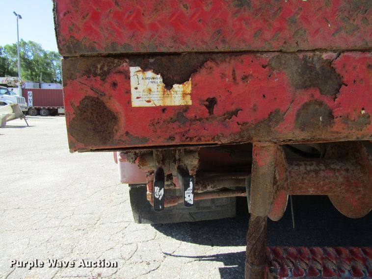 image for item FD9484 1996 Freightliner FL70  digger derrick truck