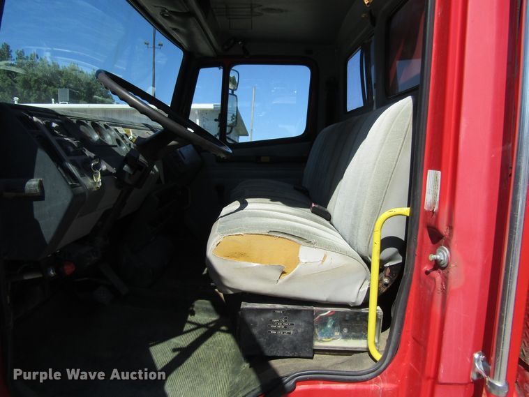 image for item FD9484 1996 Freightliner FL70  digger derrick truck