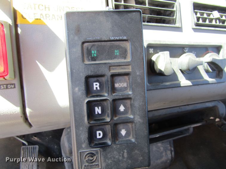 image for item FD9484 1996 Freightliner FL70  digger derrick truck