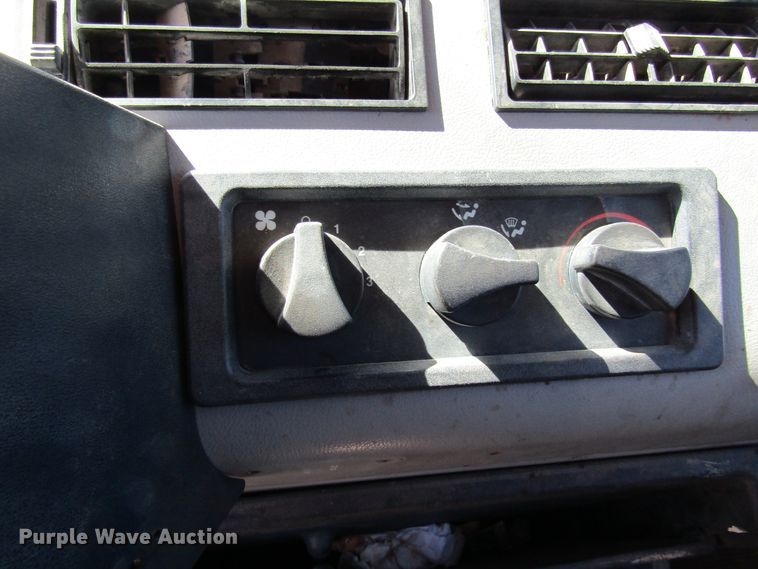 image for item FD9484 1996 Freightliner FL70  digger derrick truck