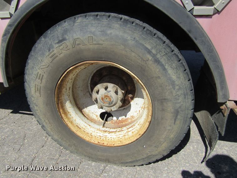 image for item FD9484 1996 Freightliner FL70  digger derrick truck