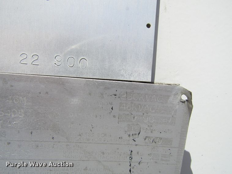 image for item FD9491 2005 International 4300SBA  bucket truck