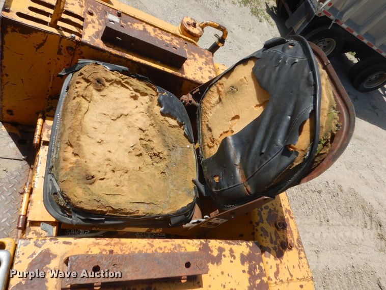 image for item FK9298 1971 Caterpillar 951B  track loader