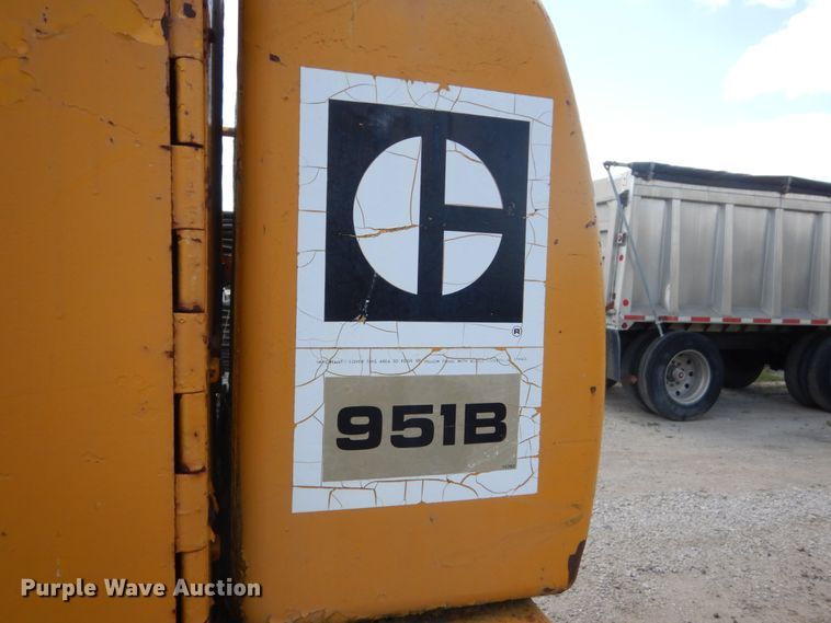 image for item FK9298 1971 Caterpillar 951B  track loader