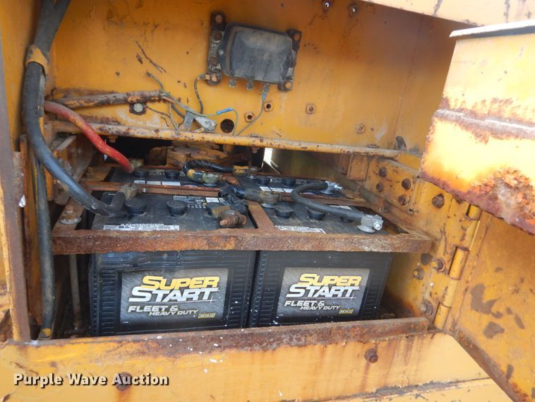 image for item FK9298 1971 Caterpillar 951B  track loader