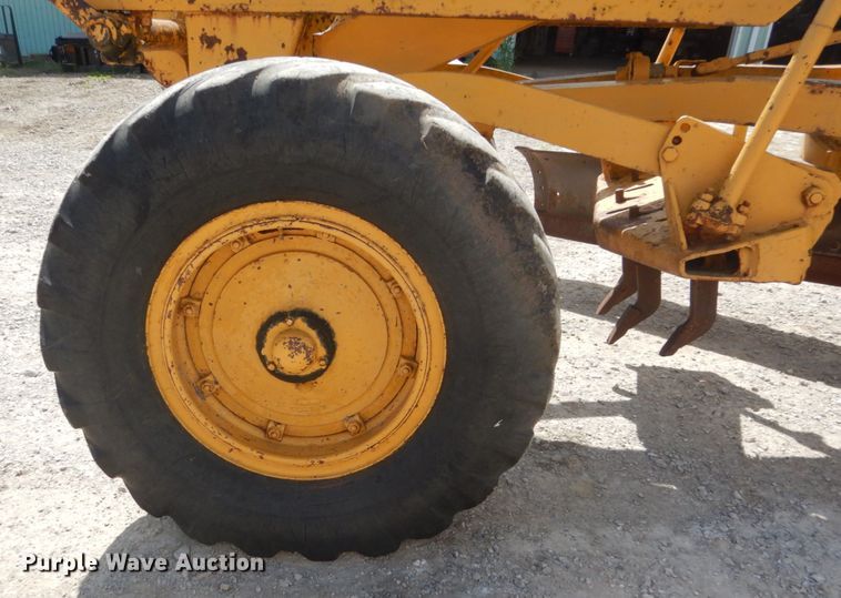 image for item FK9299 Caterpillar 112  rigid frame motor grader