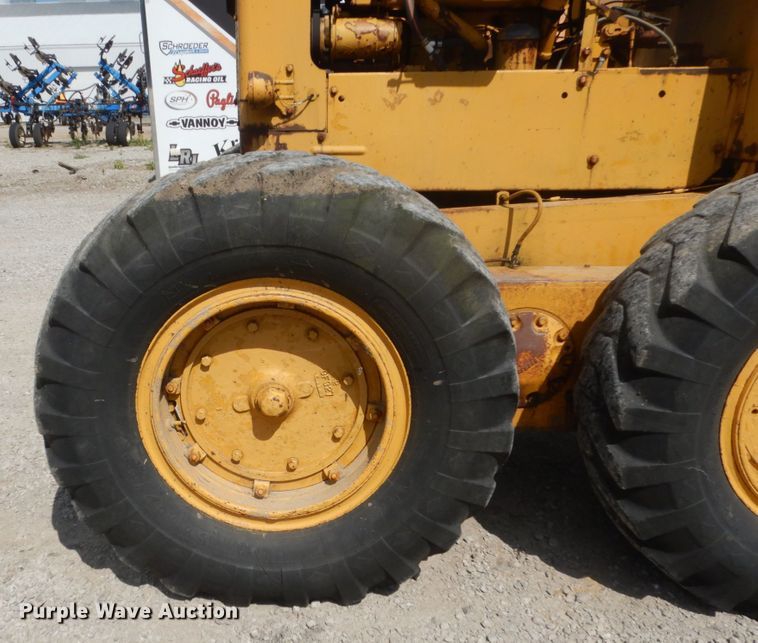 image for item FK9299 Caterpillar 112  rigid frame motor grader