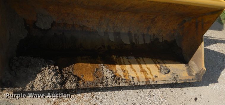 image for item FK9377 2004 Caterpillar 420D  backhoe