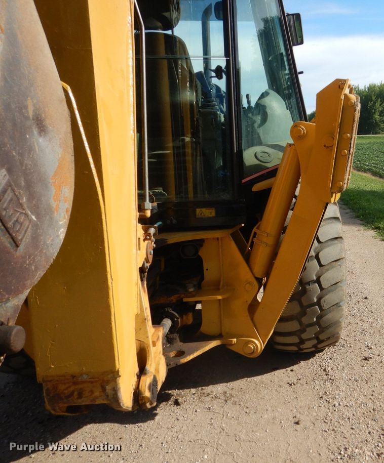 image for item FK9377 2004 Caterpillar 420D  backhoe