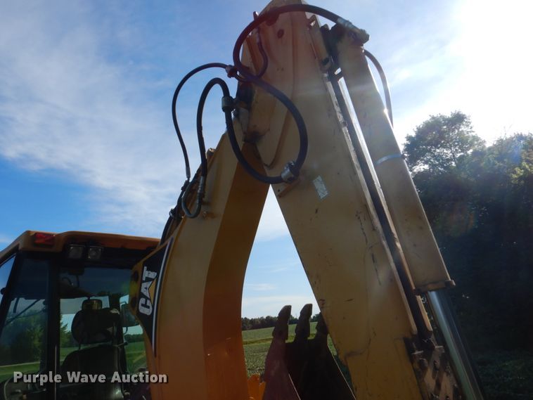 image for item FK9377 2004 Caterpillar 420D  backhoe