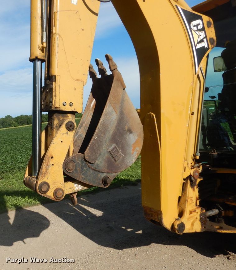 image for item FK9377 2004 Caterpillar 420D  backhoe