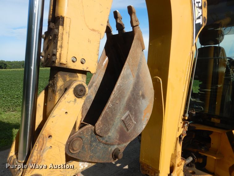 image for item FK9377 2004 Caterpillar 420D  backhoe