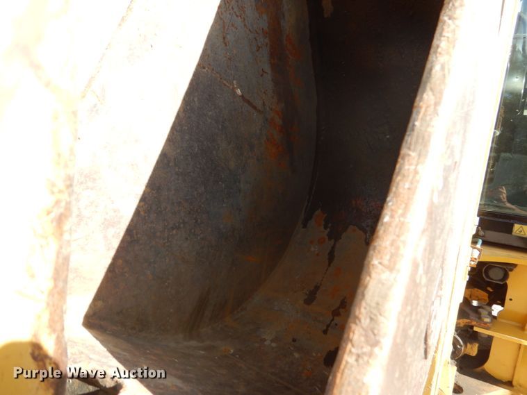 image for item FK9377 2004 Caterpillar 420D  backhoe