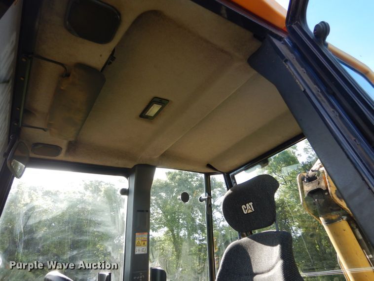 image for item FK9377 2004 Caterpillar 420D  backhoe