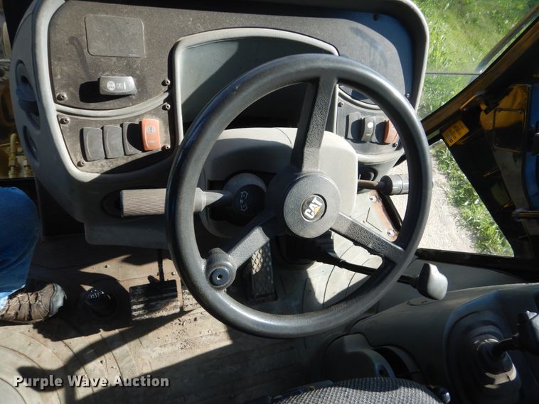 image for item FK9377 2004 Caterpillar 420D  backhoe