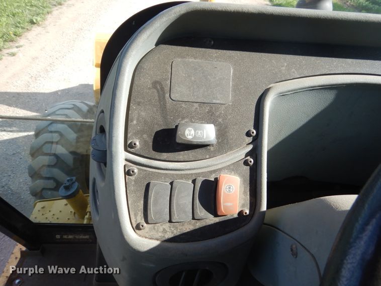 image for item FK9377 2004 Caterpillar 420D  backhoe