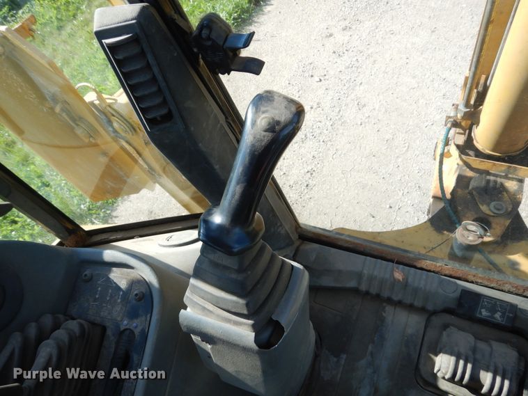 image for item FK9377 2004 Caterpillar 420D  backhoe