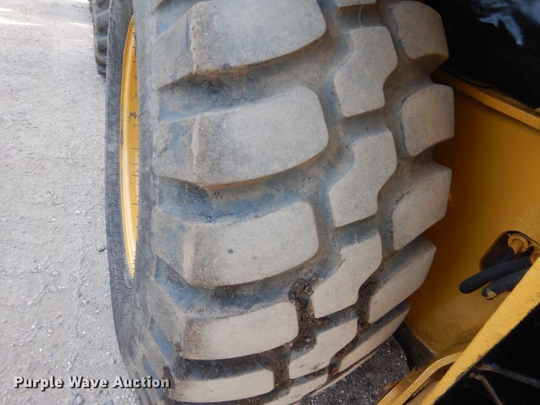 image for item FK9377 2004 Caterpillar 420D  backhoe