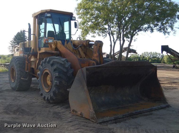 image for item FK9398 1989 Komatsu WA450-1L  wheel loader