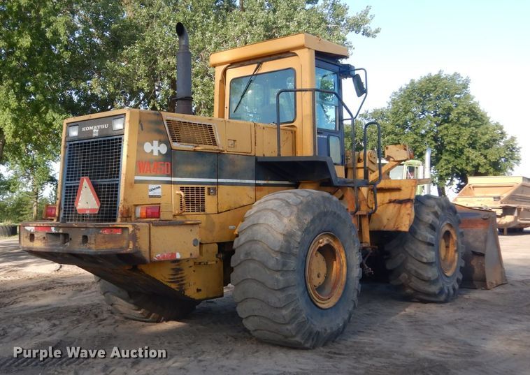image for item FK9398 1989 Komatsu WA450-1L  wheel loader