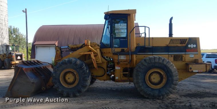 image for item FK9398 1989 Komatsu WA450-1L  wheel loader