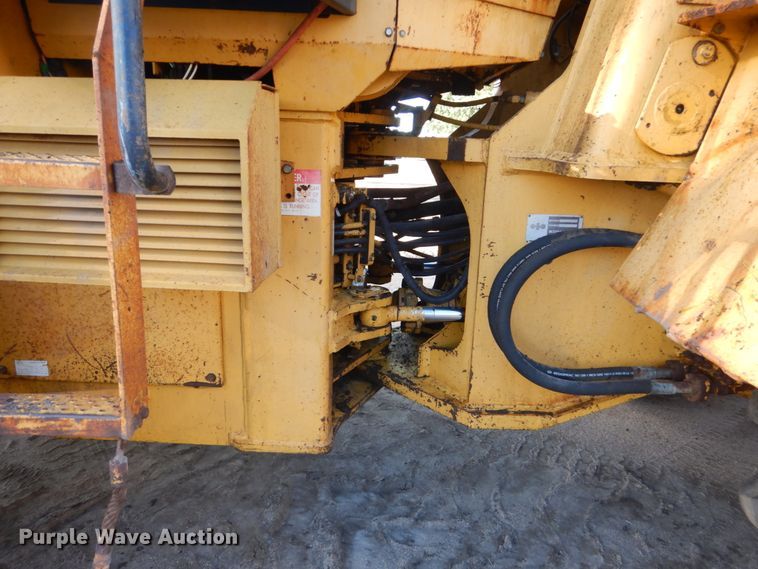 image for item FK9398 1989 Komatsu WA450-1L  wheel loader