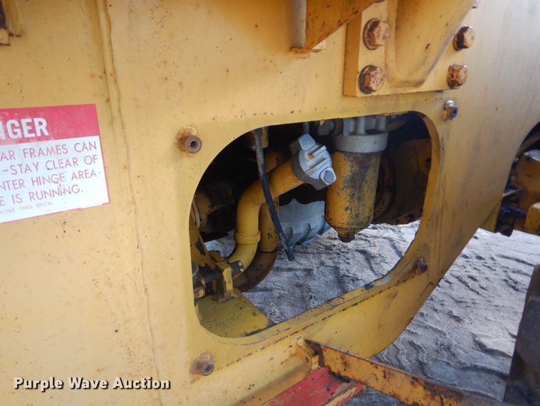 image for item FK9398 1989 Komatsu WA450-1L  wheel loader