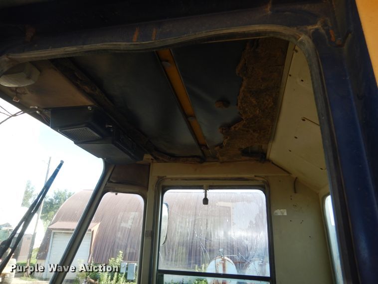 image for item FK9398 1989 Komatsu WA450-1L  wheel loader