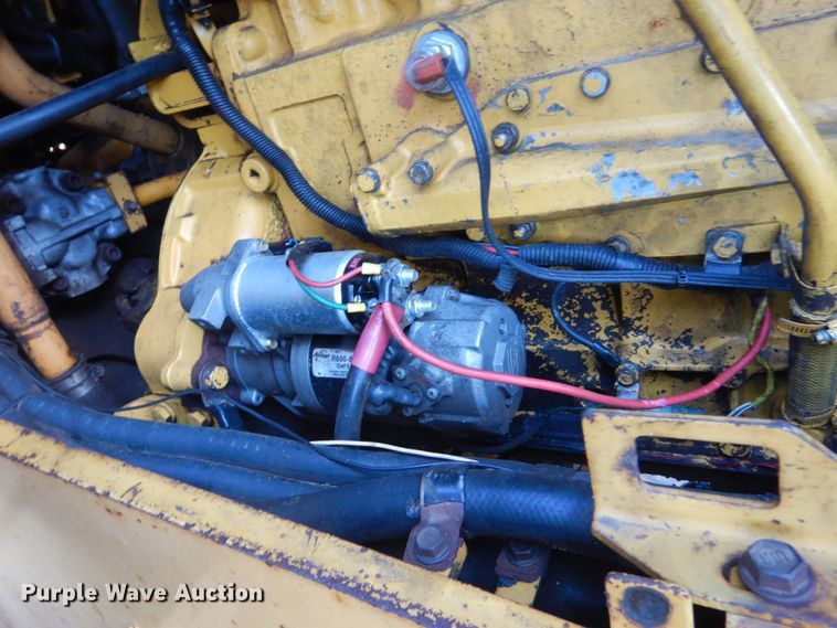 image for item FK9398 1989 Komatsu WA450-1L  wheel loader