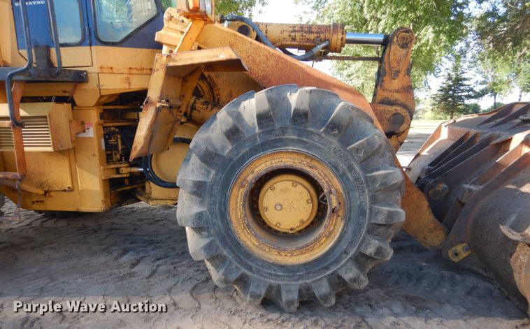 image for item FK9398 1989 Komatsu WA450-1L  wheel loader