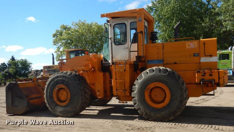 image for item FK9399 1996 Hyundai HL-35  wheel loader