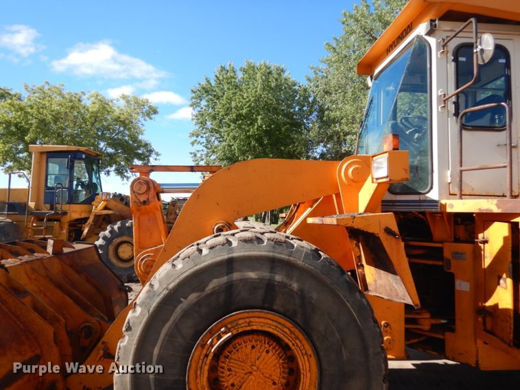 image for item FK9399 1996 Hyundai HL-35  wheel loader