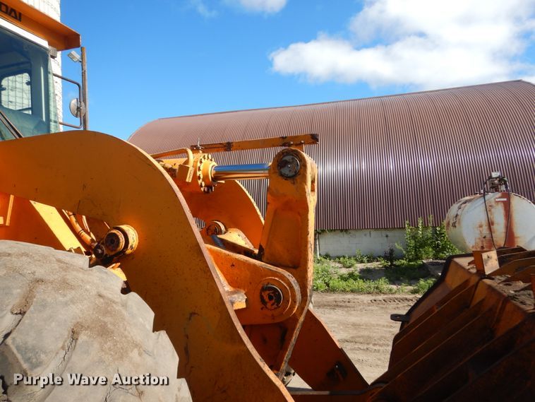 image for item FK9399 1996 Hyundai HL-35  wheel loader