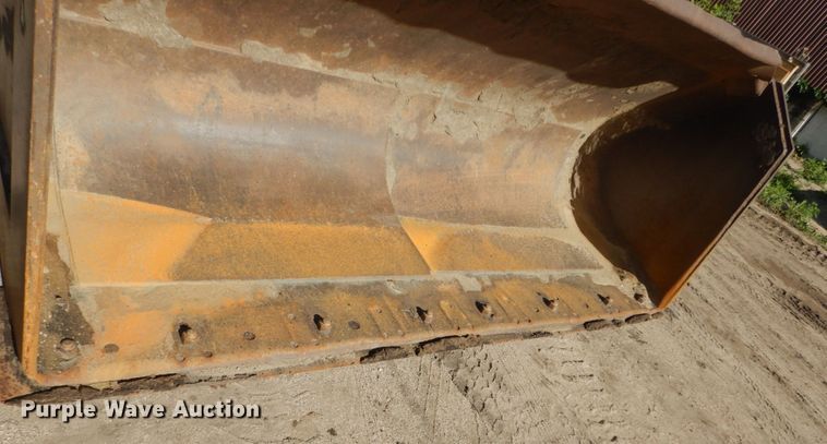 image for item FK9399 1996 Hyundai HL-35  wheel loader