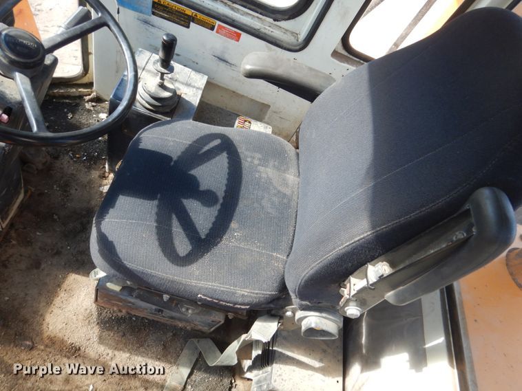 image for item FK9399 1996 Hyundai HL-35  wheel loader