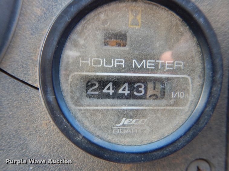 image for item FK9399 1996 Hyundai HL-35  wheel loader