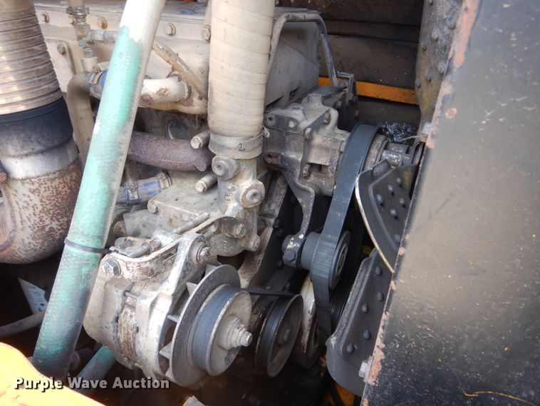 image for item FK9399 1996 Hyundai HL-35  wheel loader