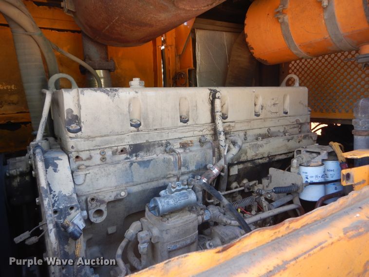 image for item FK9399 1996 Hyundai HL-35  wheel loader