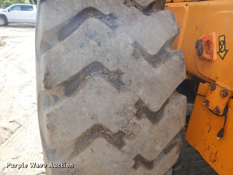 image for item FK9399 1996 Hyundai HL-35  wheel loader