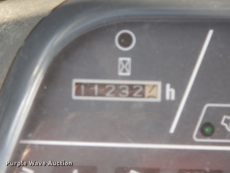 image for item FN9282 2001 Komatsu PC228USLC-2  excavator