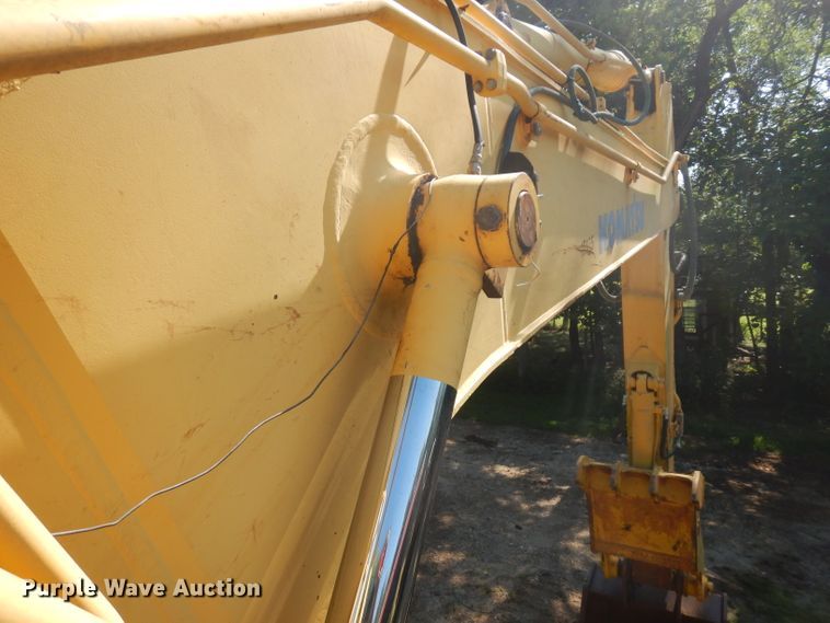 image for item FN9282 2001 Komatsu PC228USLC-2  excavator