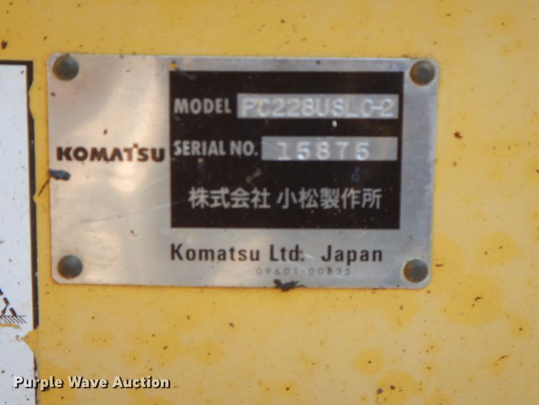 image for item FN9282 2001 Komatsu PC228USLC-2  excavator