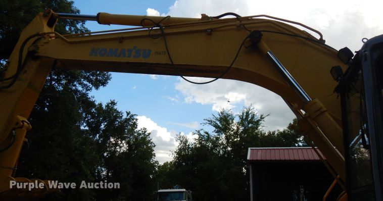 image for item FN9282 2001 Komatsu PC228USLC-2  excavator