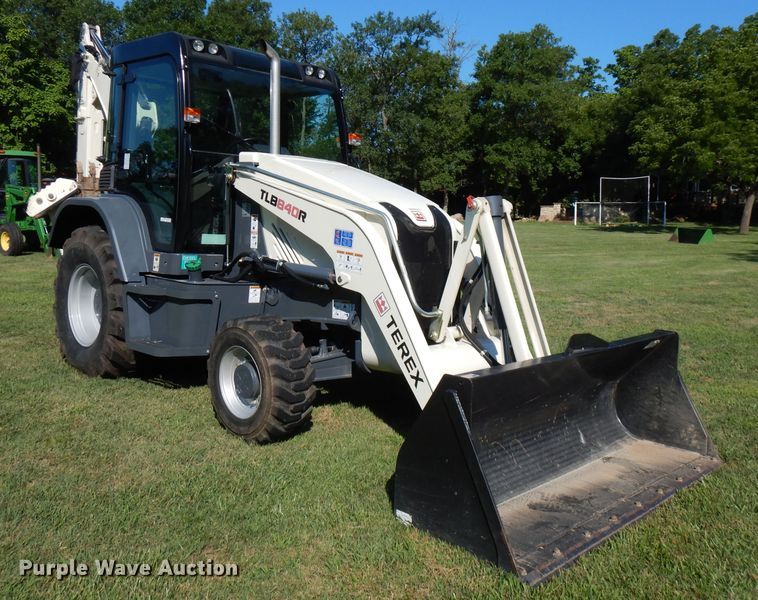 image for item FN9284 2015 Terex TLB840R  backhoe