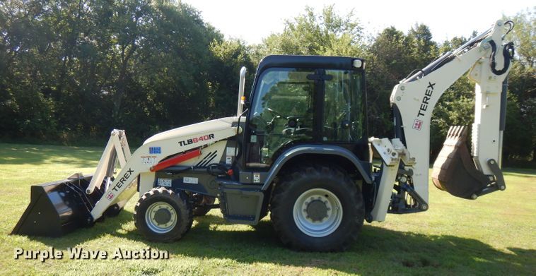image for item FN9284 2015 Terex TLB840R  backhoe