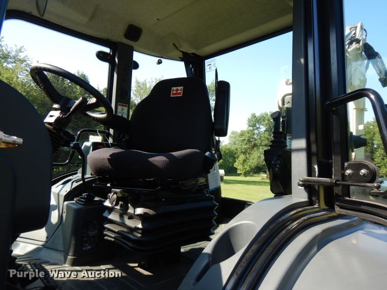 image for item FN9284 2015 Terex TLB840R  backhoe