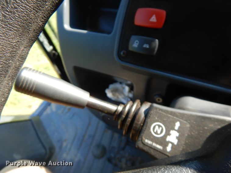 image for item FN9284 2015 Terex TLB840R  backhoe